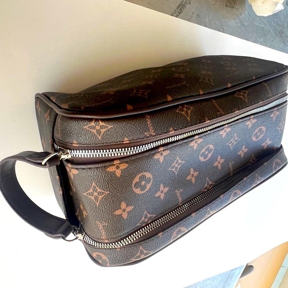 Journeyman Monogram double zipper toiletries/ make up travel bag. High end vibes - Picture 7 of 13